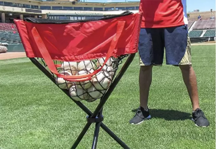 Triangolo da baseball con copertura